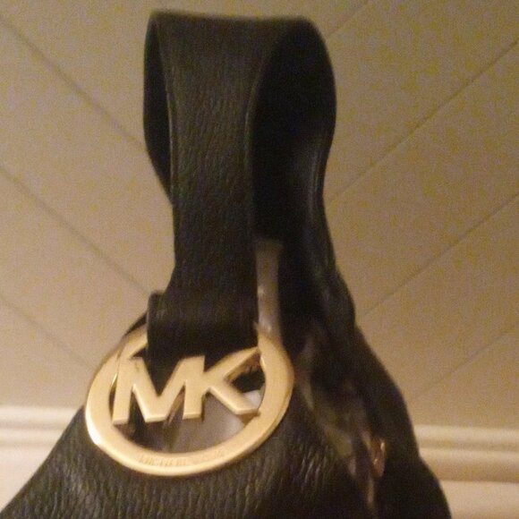 NWOT Michael Kors Fulton Large Black Leather Shoulder Bag - Picture 6 of 9